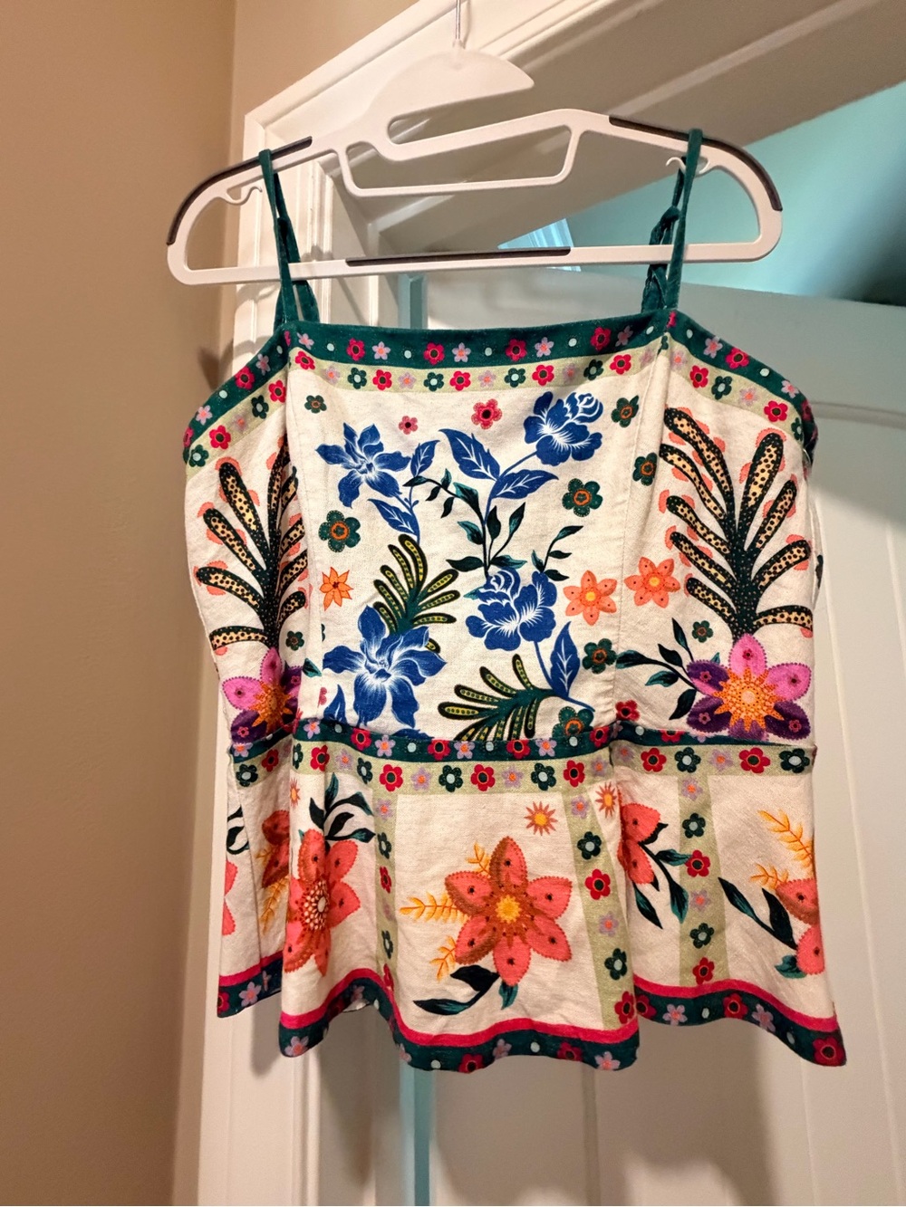 House of Harlow 1960 White Embroidered Floral Peplum Tank Top